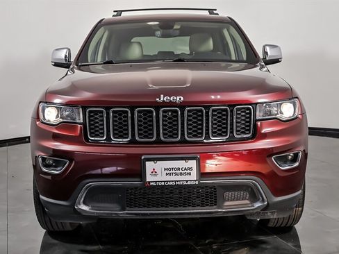 Used 2018 Jeep Grand Cherokee Limited w/ Trailer Tow Group IV AWD/4WD image 4