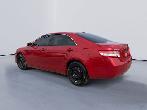 Used 2010 Toyota Camry FWD image 6