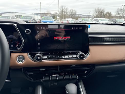 New 2026 GMC Canyon AT4 w/ Nightfall Essentials Package image 25