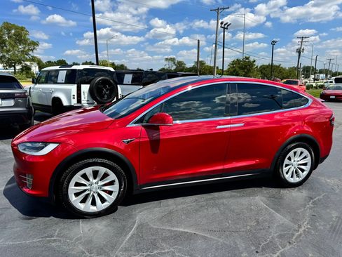 Used 2019 Tesla Model X Performance AWD/4WD image 2