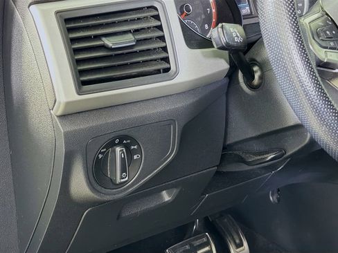 Used 2021 Volkswagen Atlas SE w/ Panoramic Sunroof Package image 11