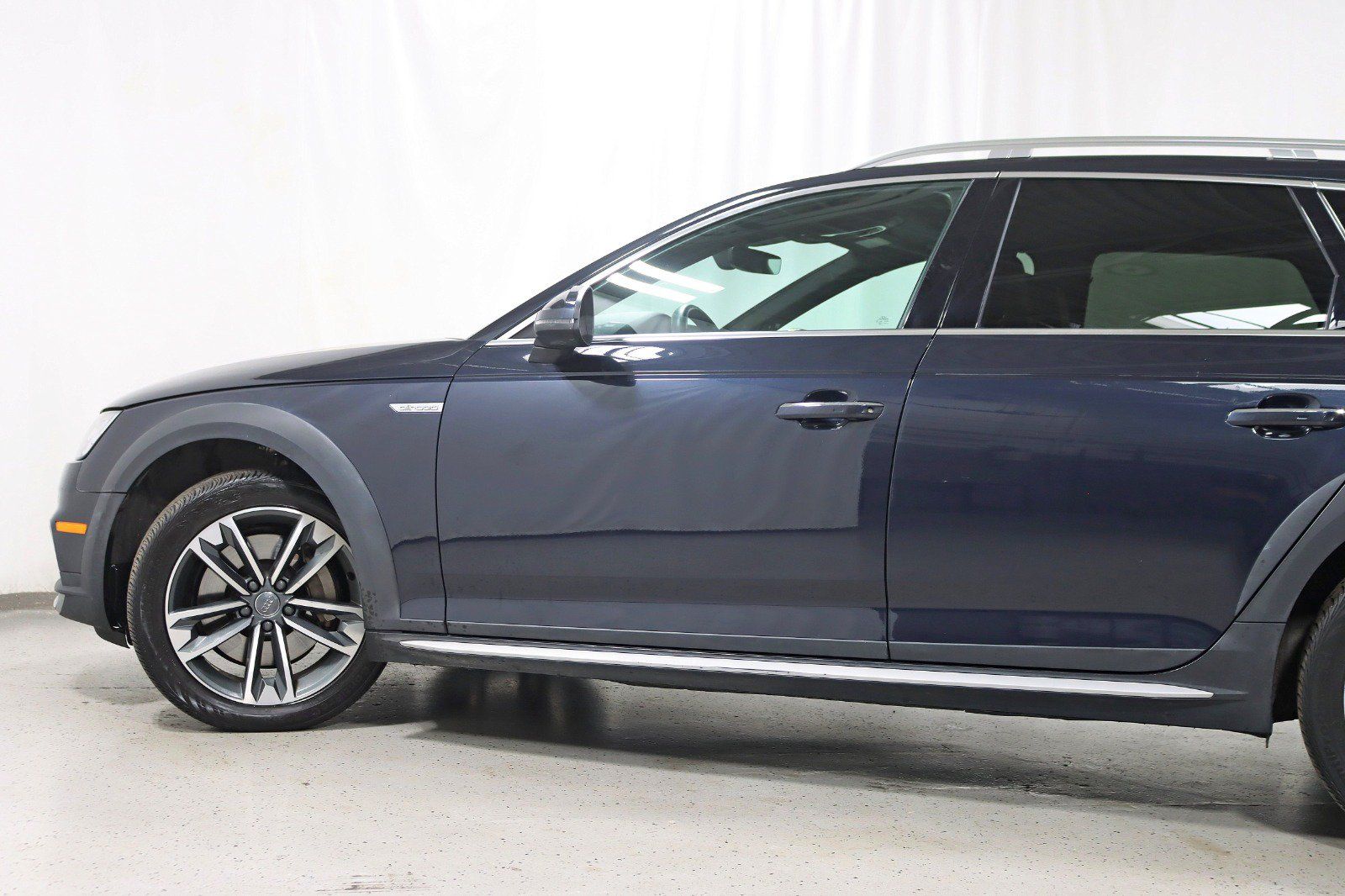 Used 2018 Audi A4 2.0T allroad Premium Plus AWD/4WD image 11