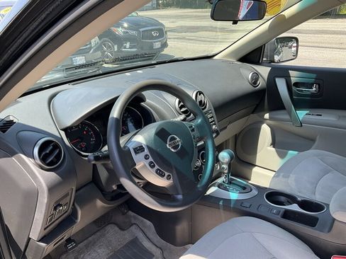 Used 2015 Nissan Rogue S w/ Convenience Package AWD/4WD image 17