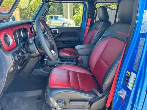 Used 2023 Jeep Wrangler Unlimited Rubicon 4xe image 9