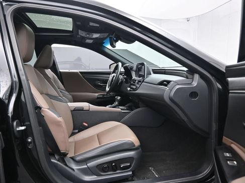 Used 2023 Lexus ES 350 w/ Premium Package FWD image 27