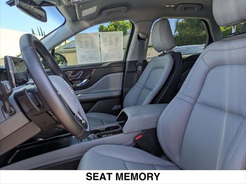 Certified 2022 Lincoln Corsair FWD image 21