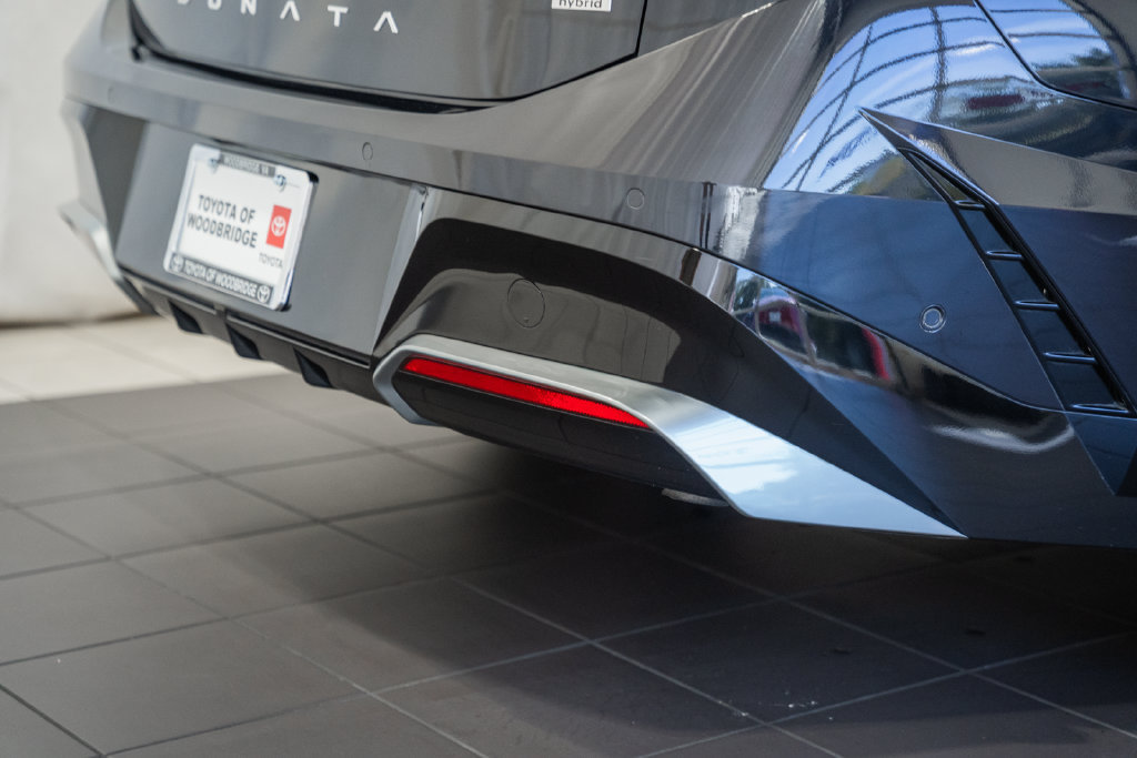 Used 2025 Hyundai Sonata Limited FWD image 8