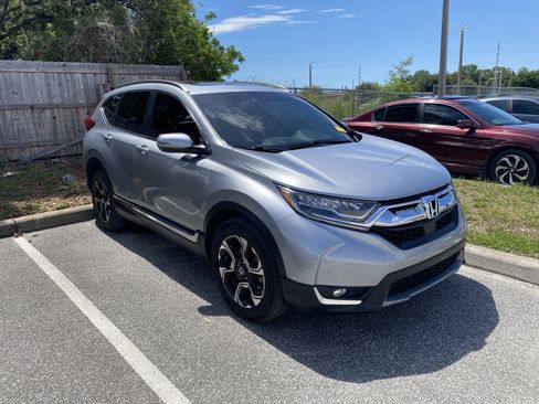 Used 2019 Honda CR-V Touring image 5
