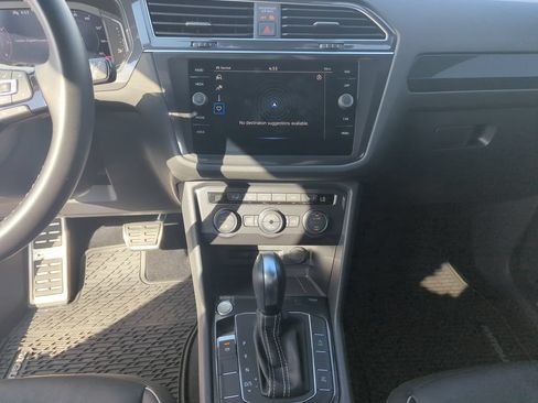 Used 2021 Volkswagen Tiguan SEL Premium R-Line AWD/4WD image 25