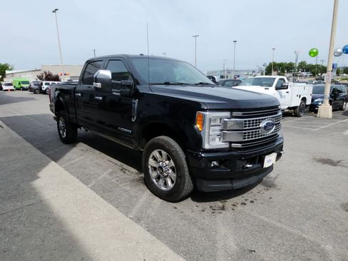 Used 2018 Ford F350 Platinum w/ Platinum Ultimate Package AWD/4WD image 7