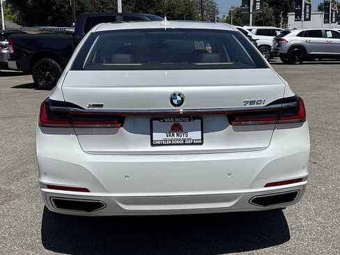 Used 2022 BMW 750i xDrive AWD/4WD image 4