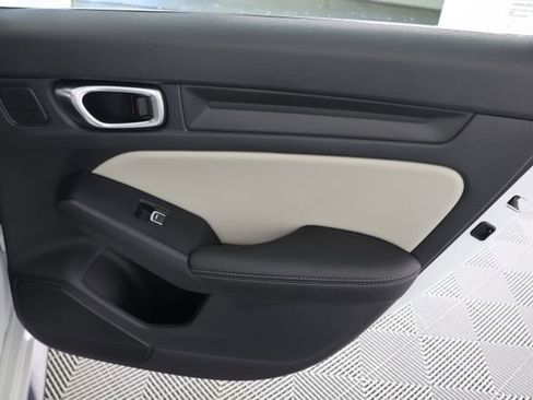 Used 2024 Honda Civic EX-L image 28