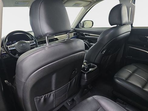 Used 2020 Kia Telluride SX image 16