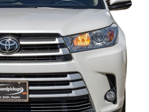 Used 2018 Toyota Highlander XLE image 50