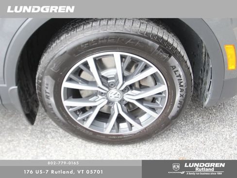 Used 2019 Volkswagen Tiguan SE AWD/4WD image 21