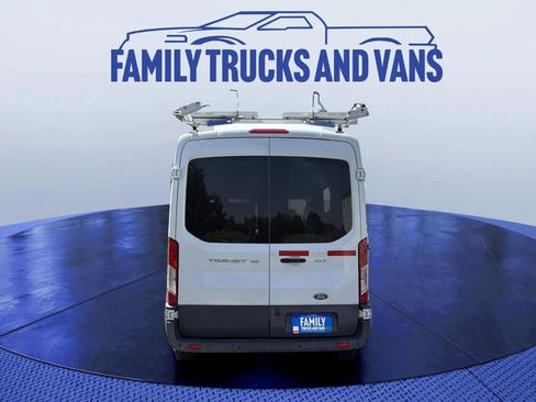 Used 2017 Ford Transit 150 XLT image 4