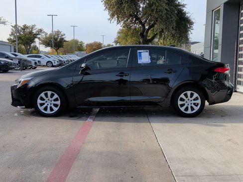 Used 2023 Toyota Corolla LE image 6