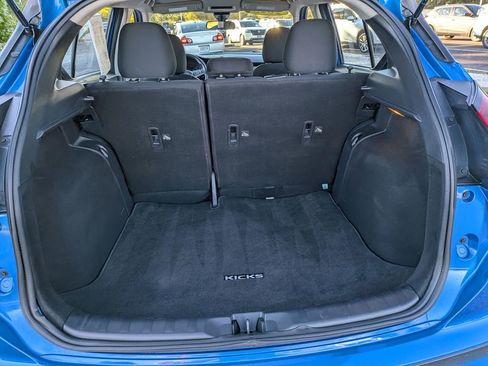 Used 2023 Nissan Kicks SV image 31