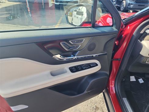 New 2026 Lincoln Corsair Premiere image 16