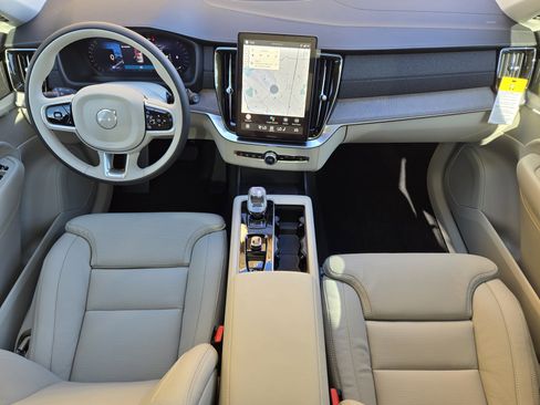 New 2026 Volvo XC90 B6 Ultra image 28