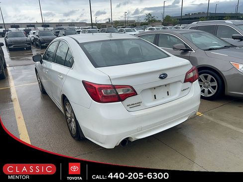 Used 2016 Subaru Legacy 2.5i Premium AWD/4WD image 2