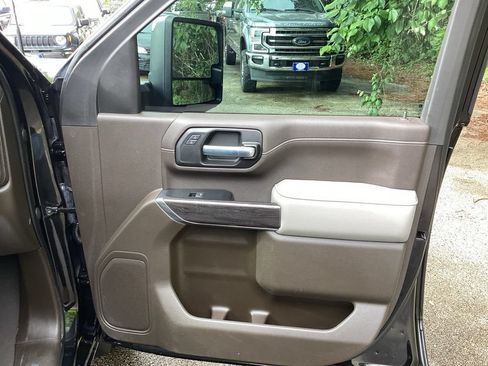 Used 2022 Chevrolet Silverado 2500 LTZ AWD/4WD image 37