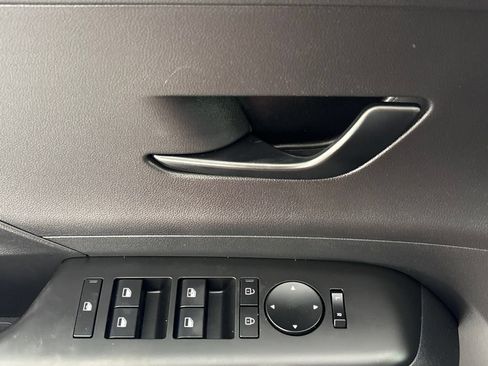 Used 2024 Hyundai Kona SEL FWD image 21