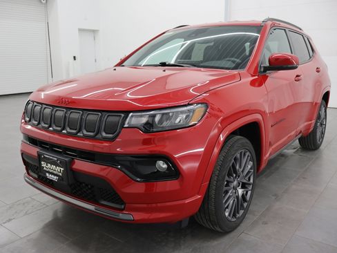 Used 2022 Jeep Compass Limited AWD/4WD image 7