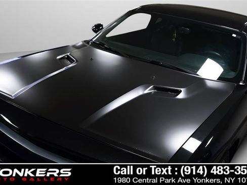 Used 2011 Dodge Challenger image 19