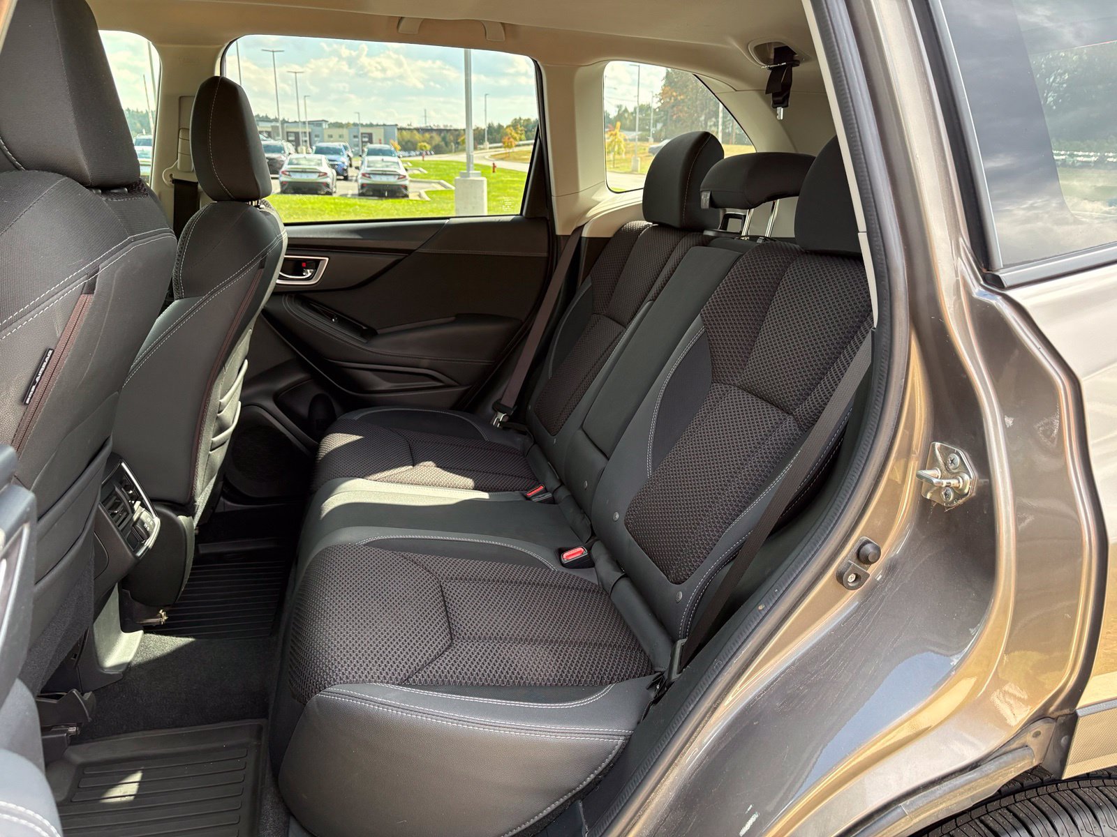 Used 2019 Subaru Forester Premium AWD/4WD image 32