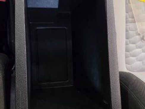 Used 2018 Chevrolet Equinox LS FWD image 21
