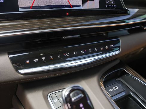 Used 2023 Cadillac Escalade Sport w/ LPO, ONYX Package AWD/4WD image 18
