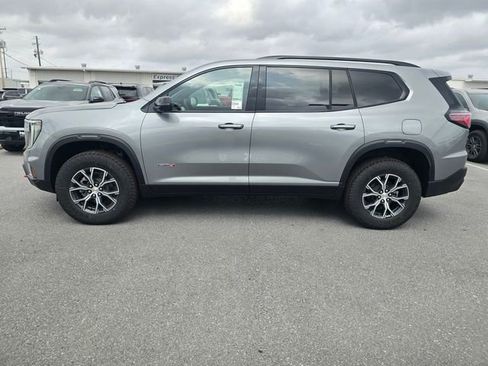 New 2026 GMC Acadia AT4 w/ Luxury Package image 8