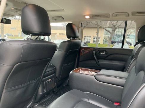 Used 2019 INFINITI QX80 Luxe image 29