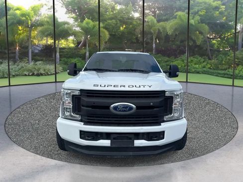 Used 2018 Ford F250 XL w/ Power Equipment Group AWD/4WD image 2