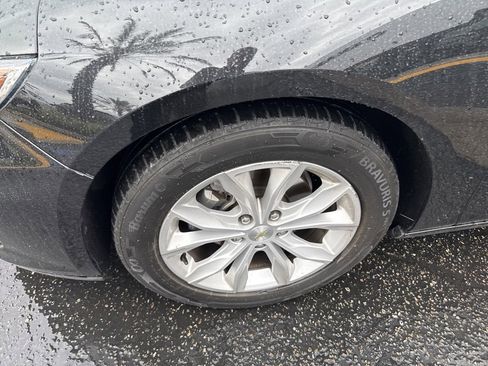 Used 2020 Chevrolet Malibu LT image 35