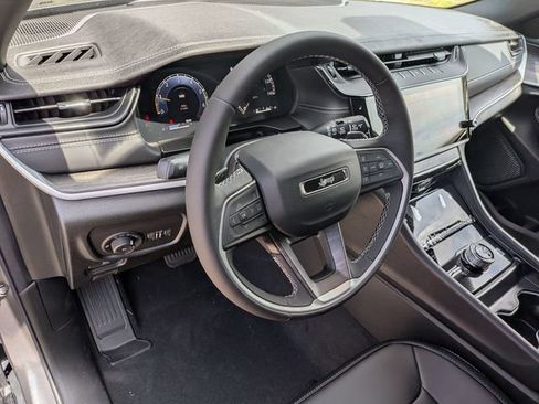 New 2026 Jeep Grand Cherokee Limited AWD/4WD image 11