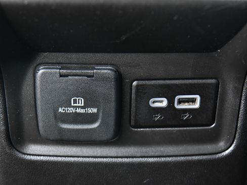 Used 2023 GMC Acadia SLT image 40