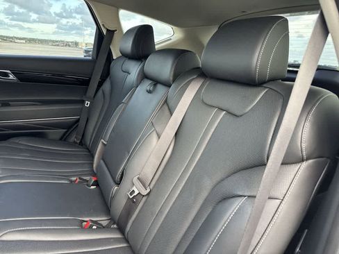 Used 2025 Genesis GV80 2.5T Standard AWD/4WD image 21