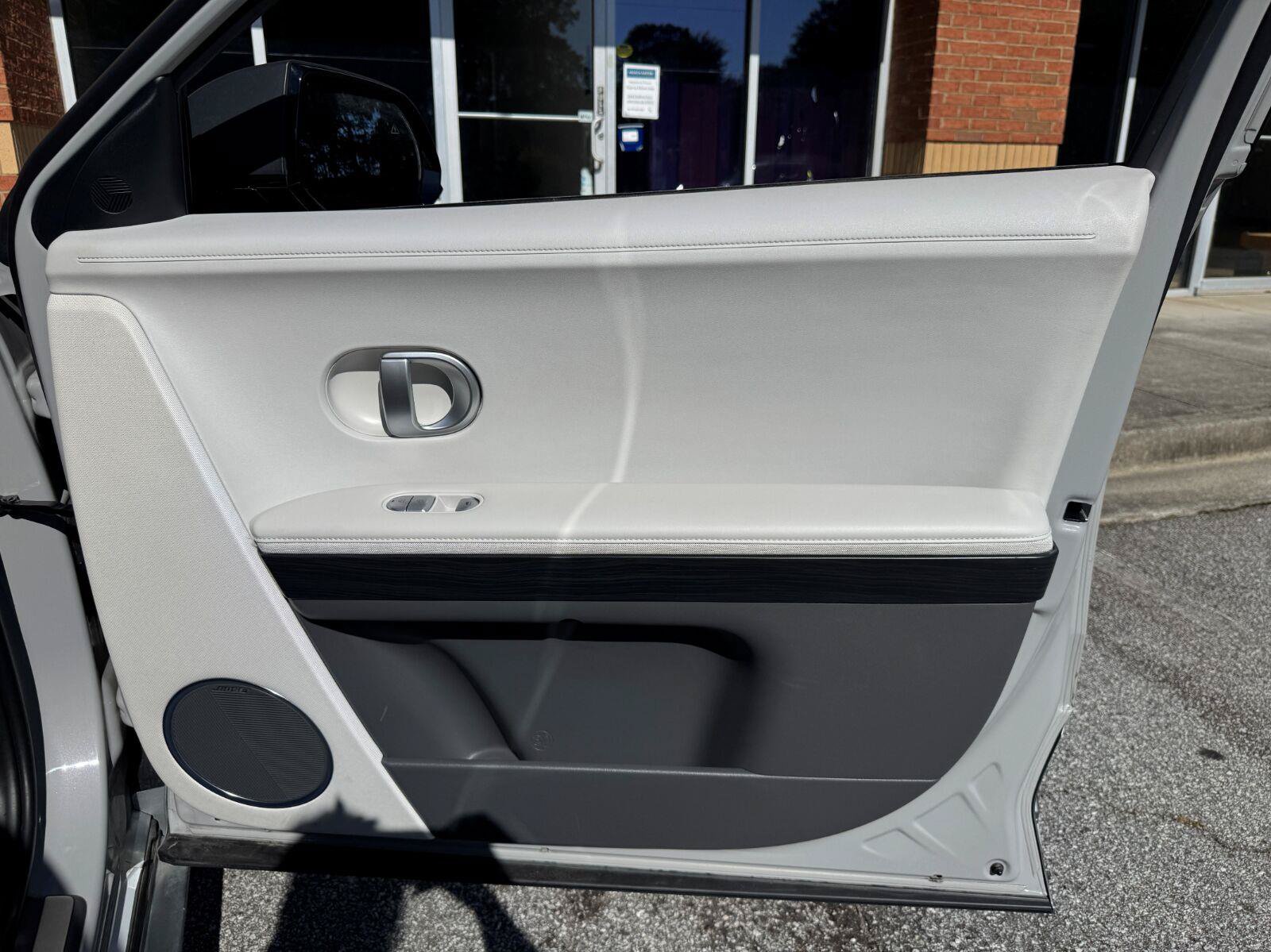 Used 2022 Hyundai Ioniq 5 Limited w/ Cargo Package AWD/4WD image 39