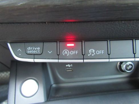 Used 2019 Audi A4 2.0T Premium w/ Convenience Package image 47