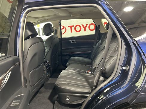Used 2024 Genesis GV80 3.5T AWD/4WD image 18