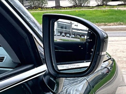 Certified 2026 INFINITI QX60 Luxe w/ Cargo Package AWD/4WD image 22