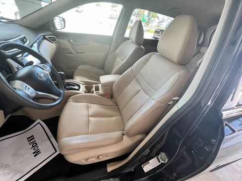 Used 2016 Nissan Rogue SL image 15