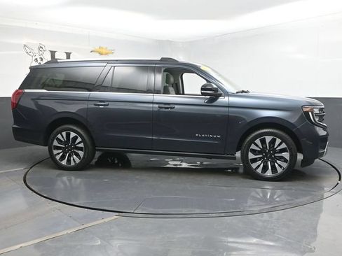 Used 2025 Ford Expedition Max Platinum w/ Driver's Package AWD/4WD image 50