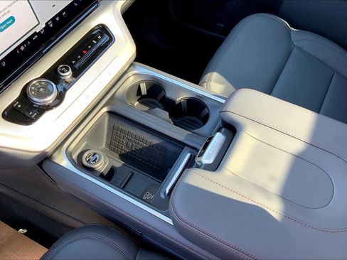 New 2025 Ford Expedition Max Active image 5