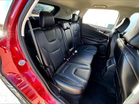 Used 2022 Ford Edge Titanium w/ Equipment Group 301A AWD/4WD image 23