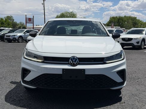 Used 2025 Volkswagen Jetta Sport FWD image 2