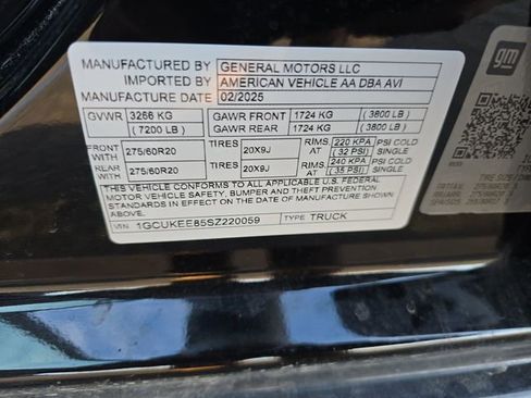 Used 2025 Chevrolet Silverado 1500 RST w/ Convenience Package II image 5