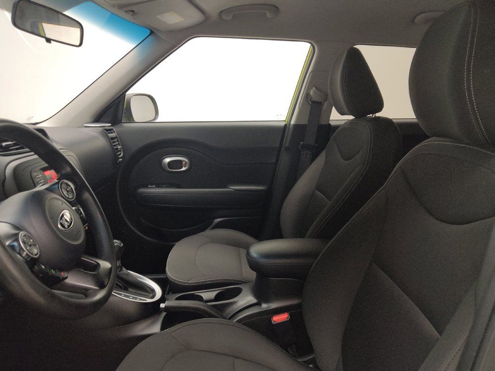 Used 2015 Kia Soul FWD image 17